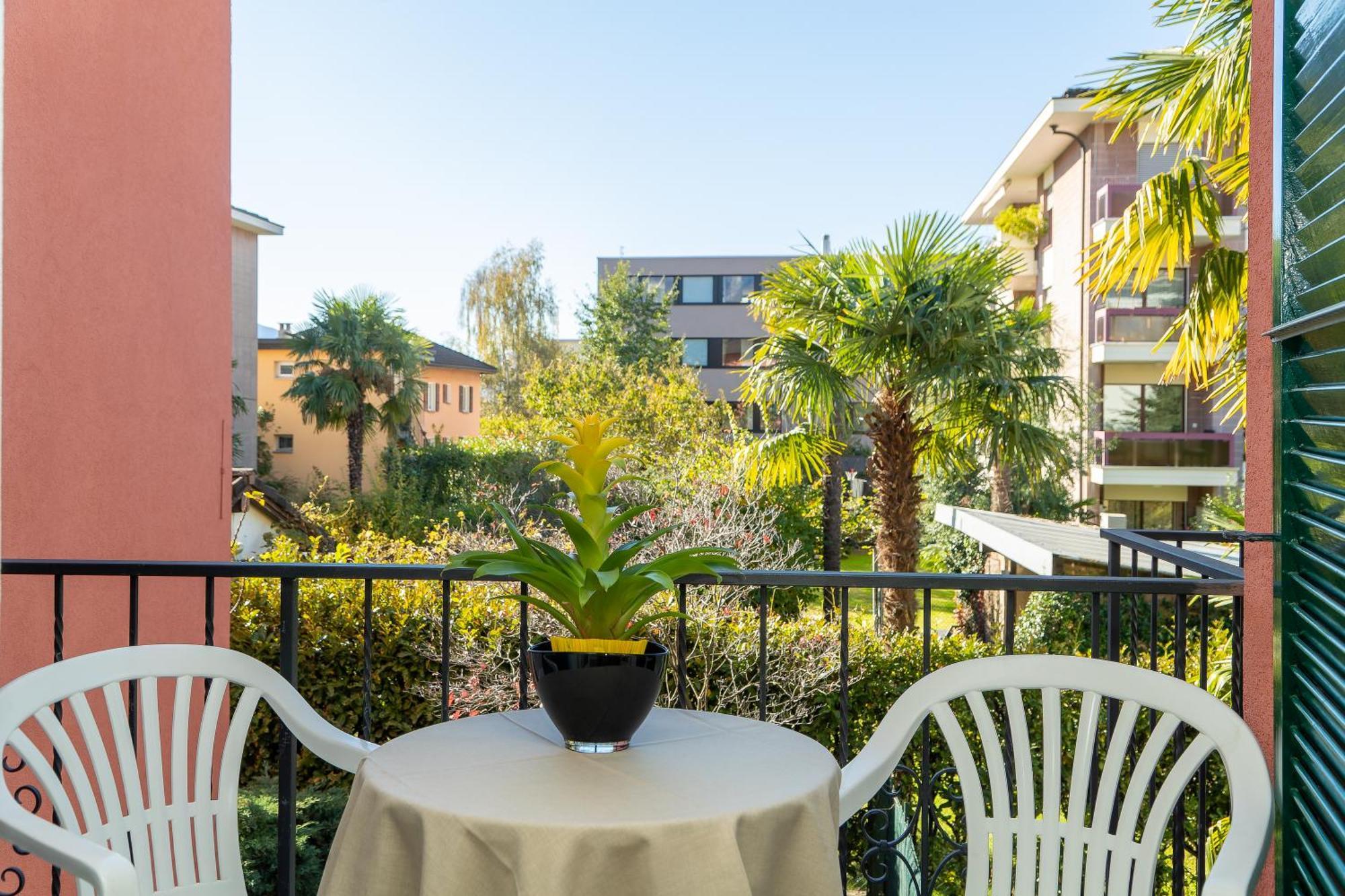 Hotel Garni Dei Fiori Ascona Exterior foto